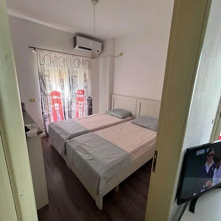 Linda's Cozy Qerret Apartment